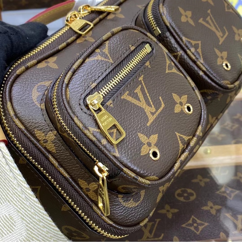 💌Louis Vuitton Utility Crossbody Bag - Picture 6 of 9